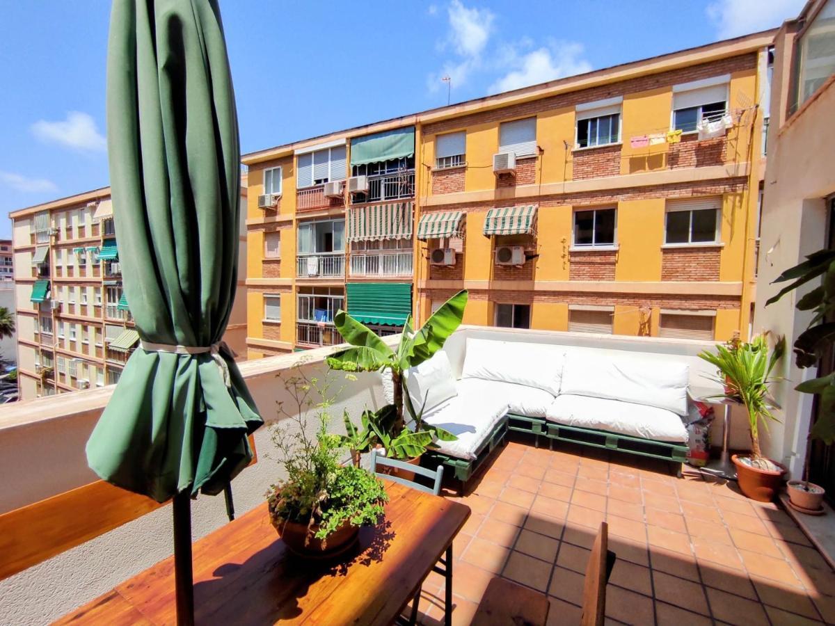 Manuela Nogales Apartments! Málaga Buitenkant foto